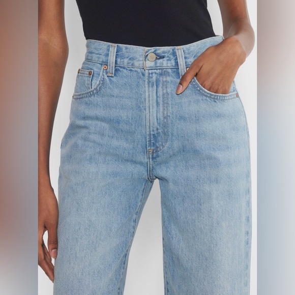 The Farrah Hi-Rise Wide Leg Jean โ Size 28 - Picture 5 of 9